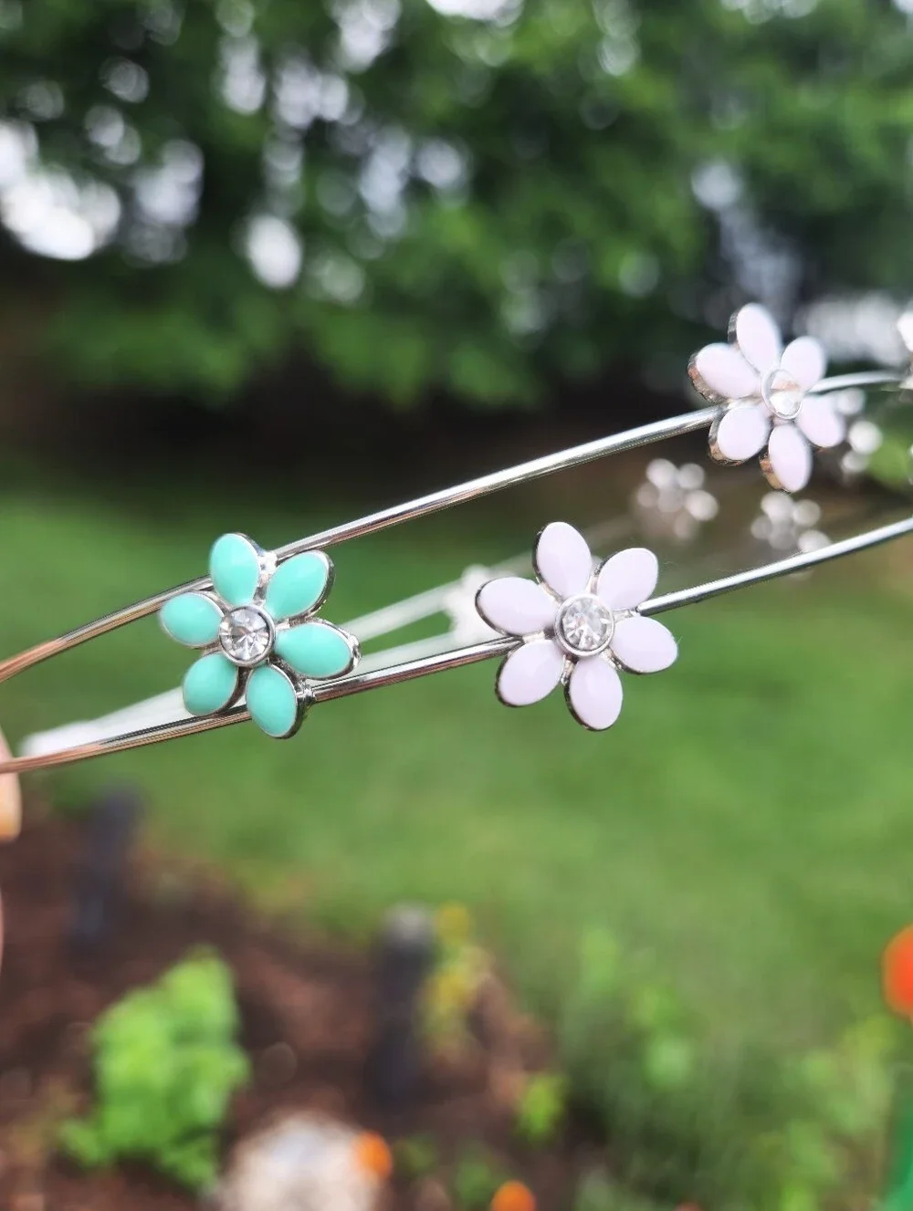 Floral Double-Band Wire Headband with Mint and White Enamel Flowers